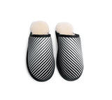 EVERAU® UGG Slippers Sheepskin Wool Black Diagonal Stripe Print Suede Cruz EU40 - UGG EXPRESS