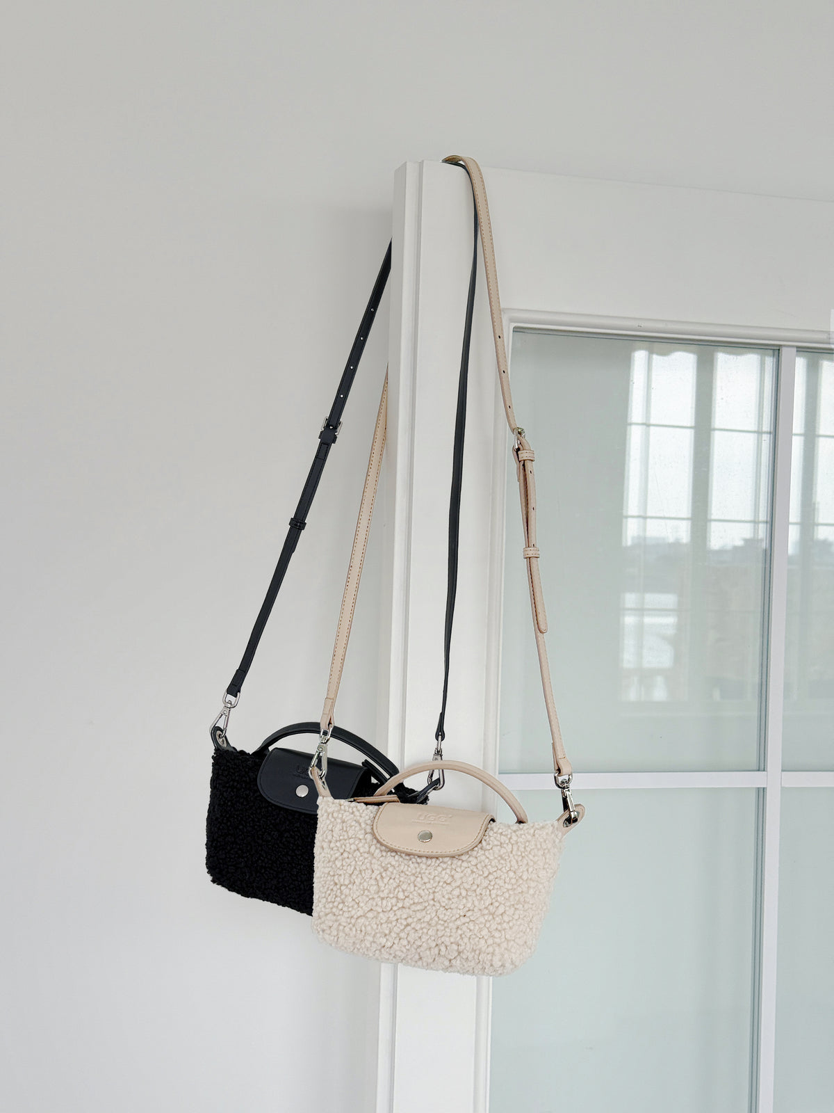 AUSTRALIAN SHEPHERD® Crossbody Bag Milkysoft