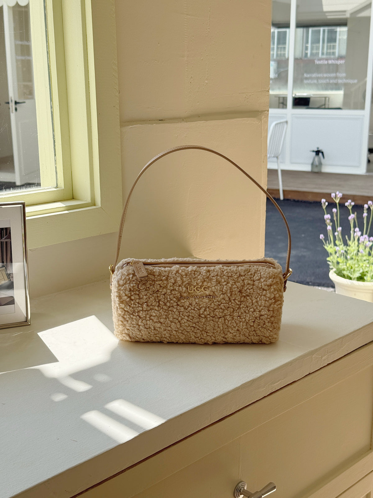 AUSTRALIAN SHEPHERD® Crossbody Bag Tubbi